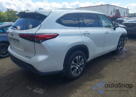 2022 Toyota Highlander Xle from USA, damaged, VIN 5TDGZRBH9NS588707